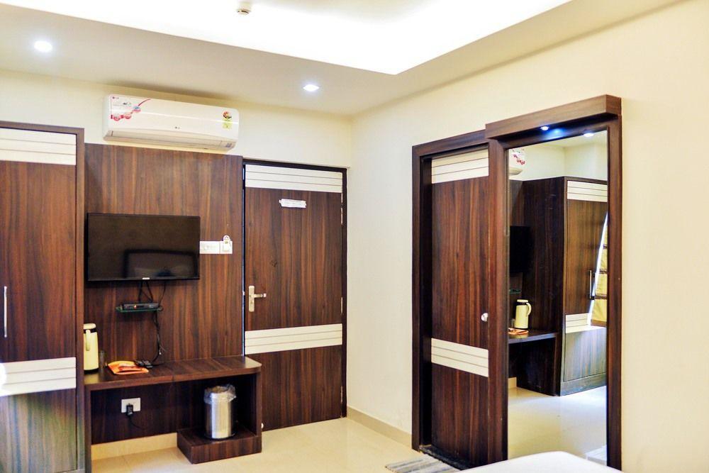 Hotel Janki International By Keymagics Bénarès Extérieur photo