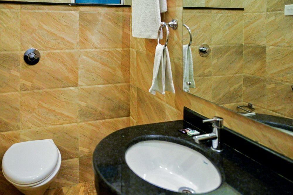 Hotel Janki International By Keymagics Bénarès Extérieur photo