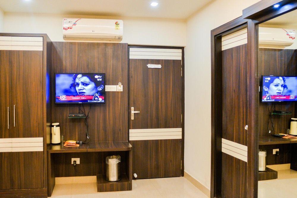 Hotel Janki International By Keymagics Bénarès Extérieur photo