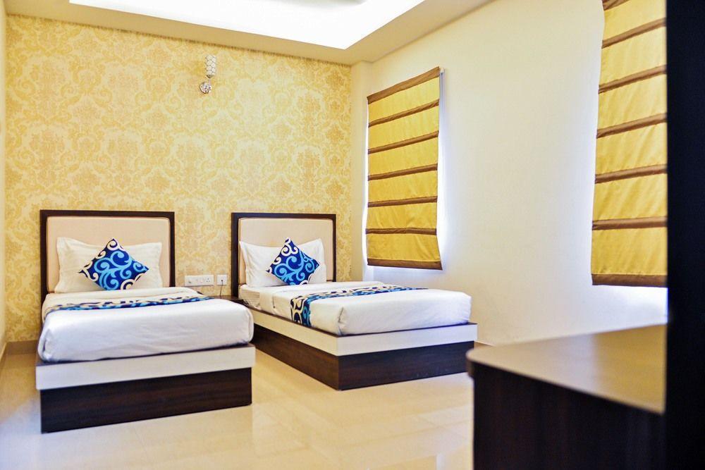 Hotel Janki International By Keymagics Bénarès Extérieur photo